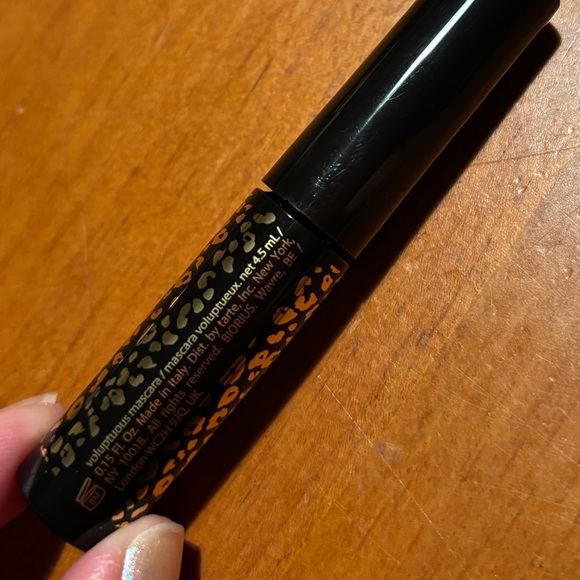 Tarte Maneater Voluptuous Mascara - Picture 5 of 14